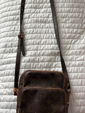 Vintage. Louis Vuitton crossbody